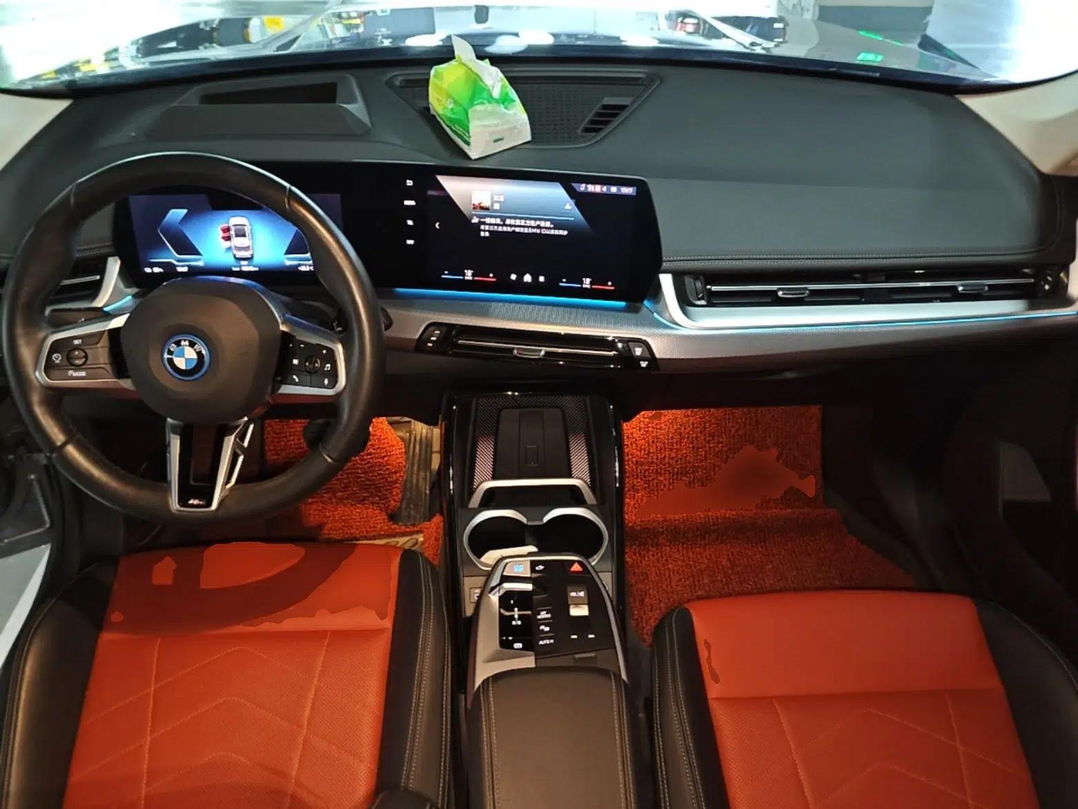 BMW iX1 2023 xDrive30L X Design Package — миниатюра 12