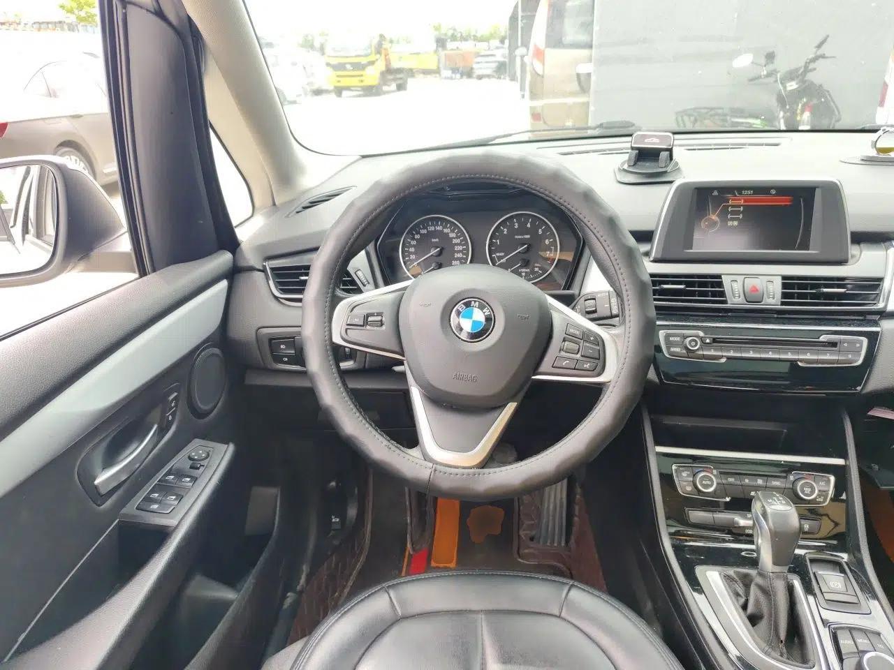 BMW 2 Series Active Tourer 2016 218i Leading Model — миниатюра 11