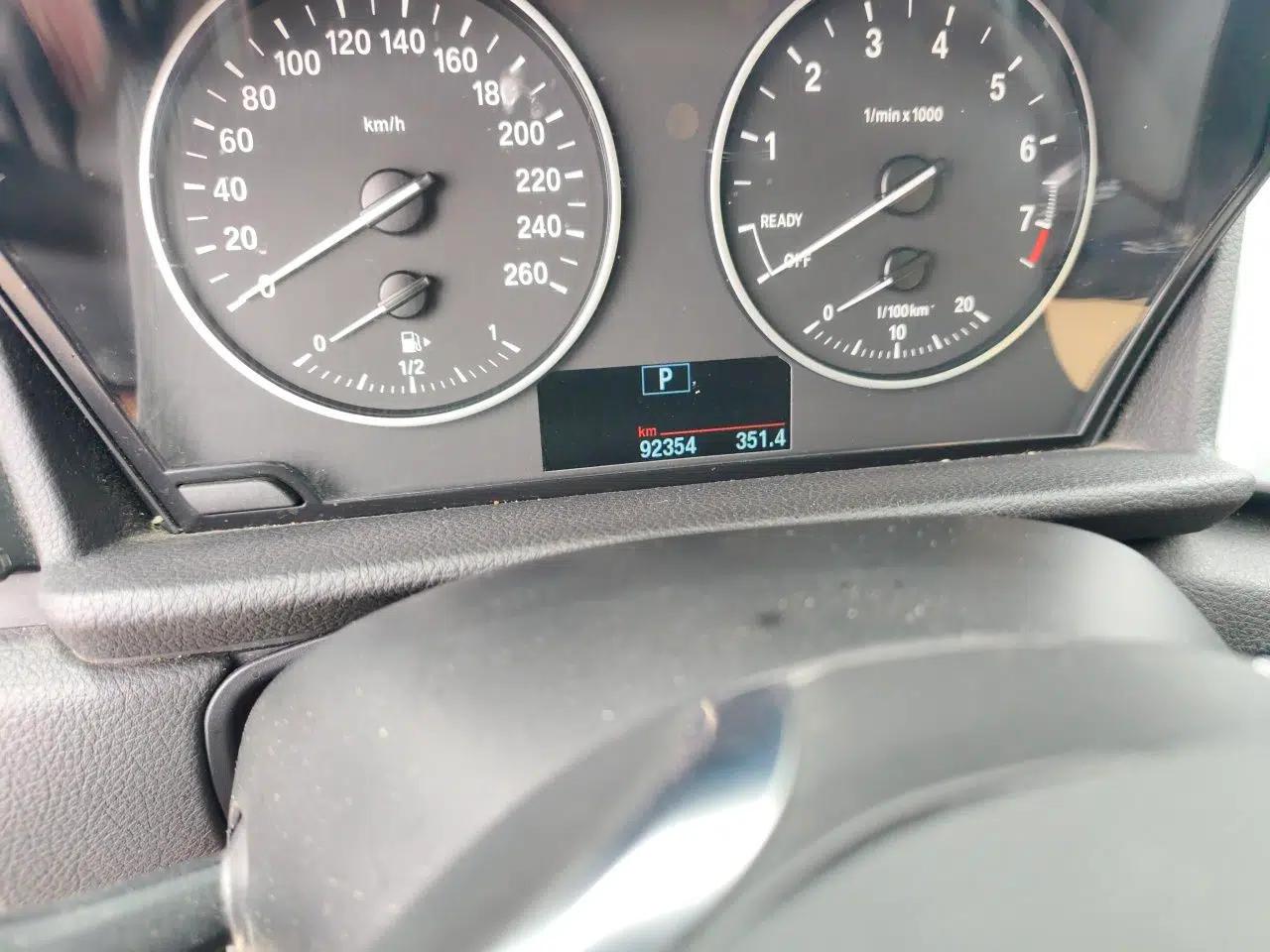 BMW 2 Series Active Tourer 2016 218i Leading Model — миниатюра 13