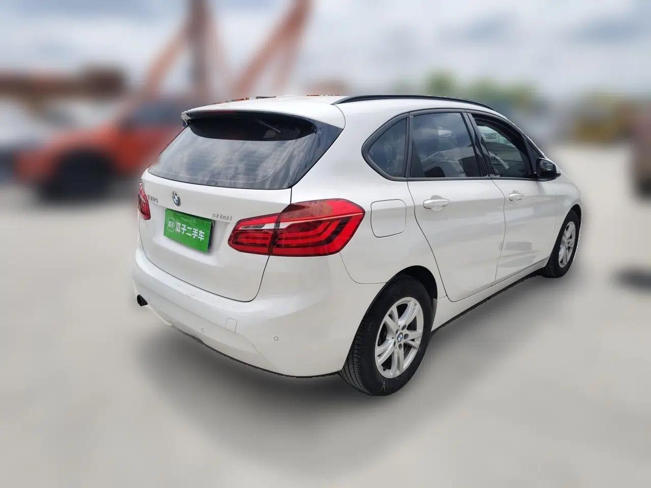 BMW 2 Series Active Tourer 2016 218i Leading Model — миниатюра 6