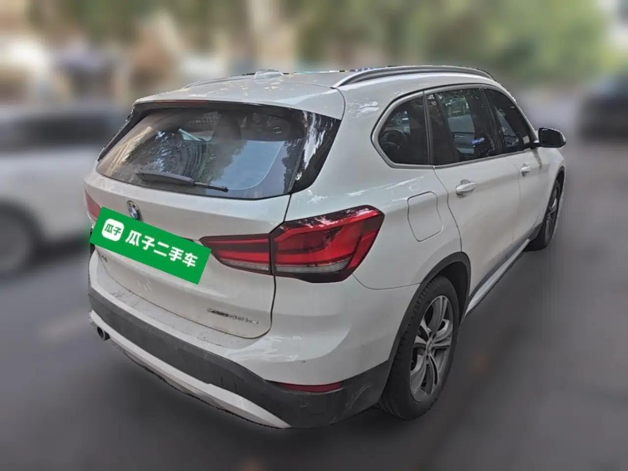 BMW X1 New Energy 2020 xDrive30Le Premium Edition — миниатюра 6