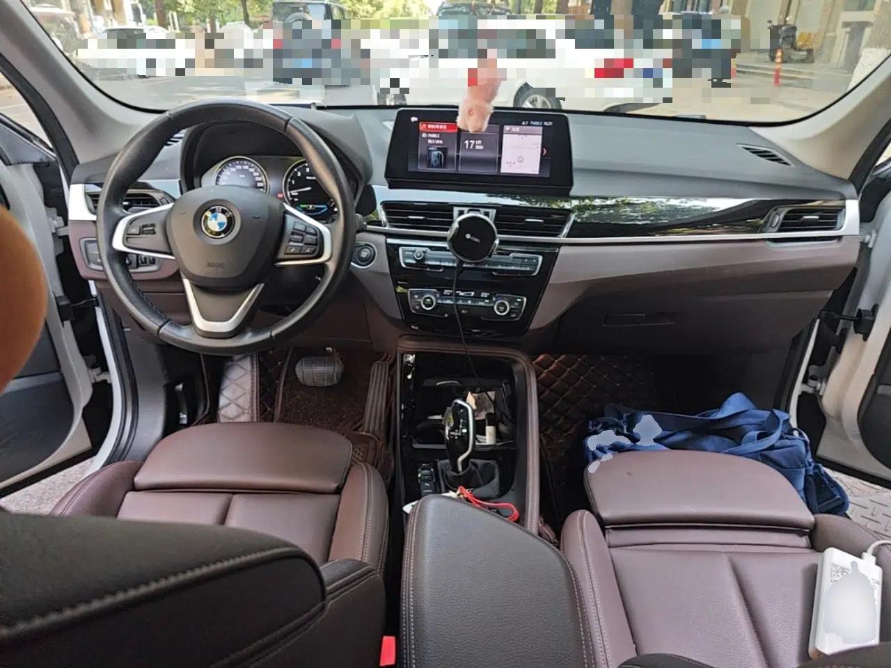 BMW X1 New Energy 2020 xDrive30Le Premium Edition — миниатюра 10