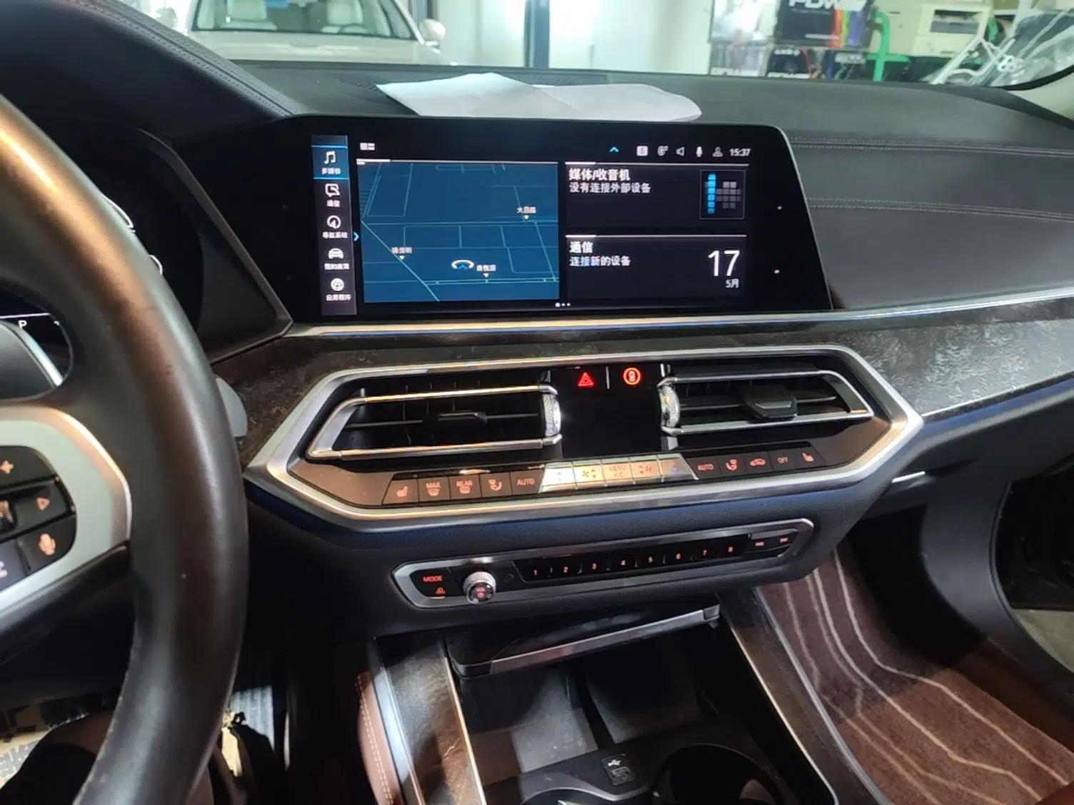 BMW X5 New Energy 2020 xDrive45e M Sport Package — миниатюра 15