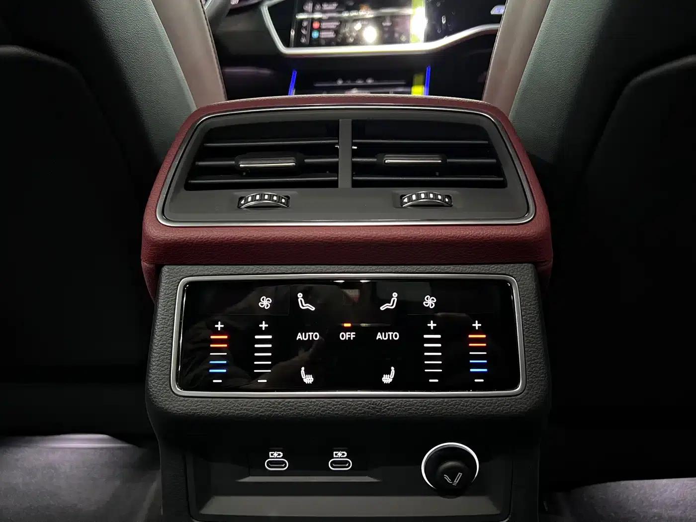 2024 Audi A7L 45 TFSI quattro Black Edition — миниатюра 12