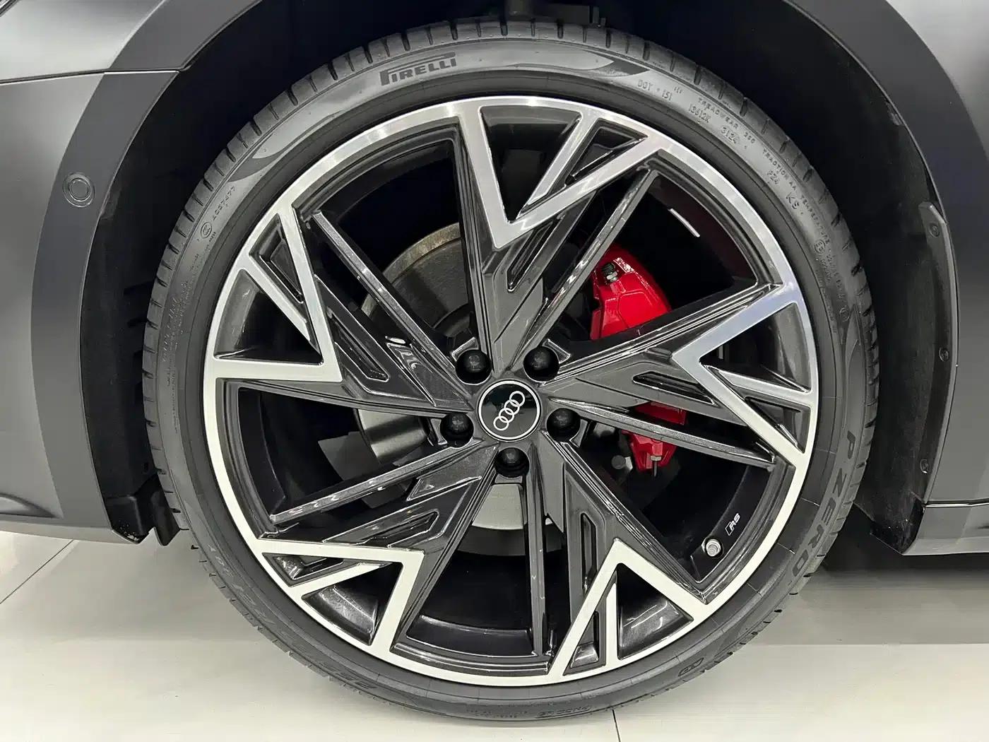 2024 Audi A7L 45 TFSI quattro Black Edition — миниатюра 13