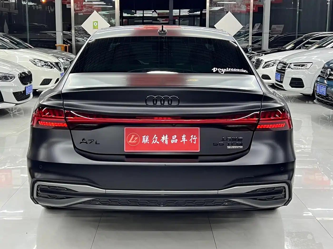 2024 Audi A7L 45 TFSI quattro Black Edition — миниатюра 5