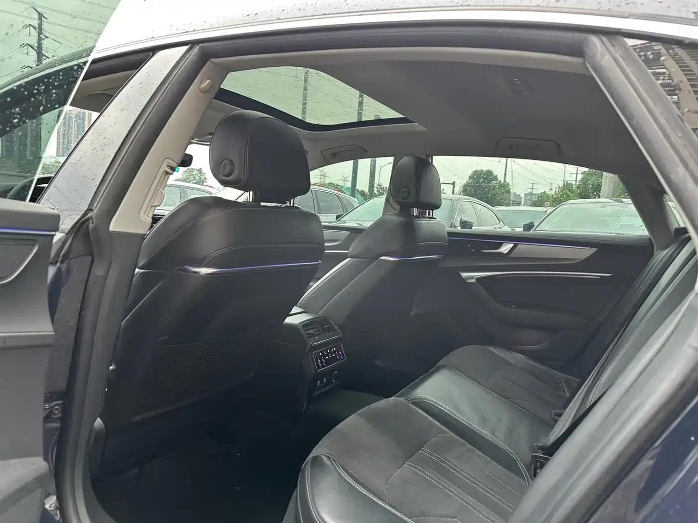 Audi A7L 2024 45TFSI S-line Dream Edition Crystal Package — миниатюра 9