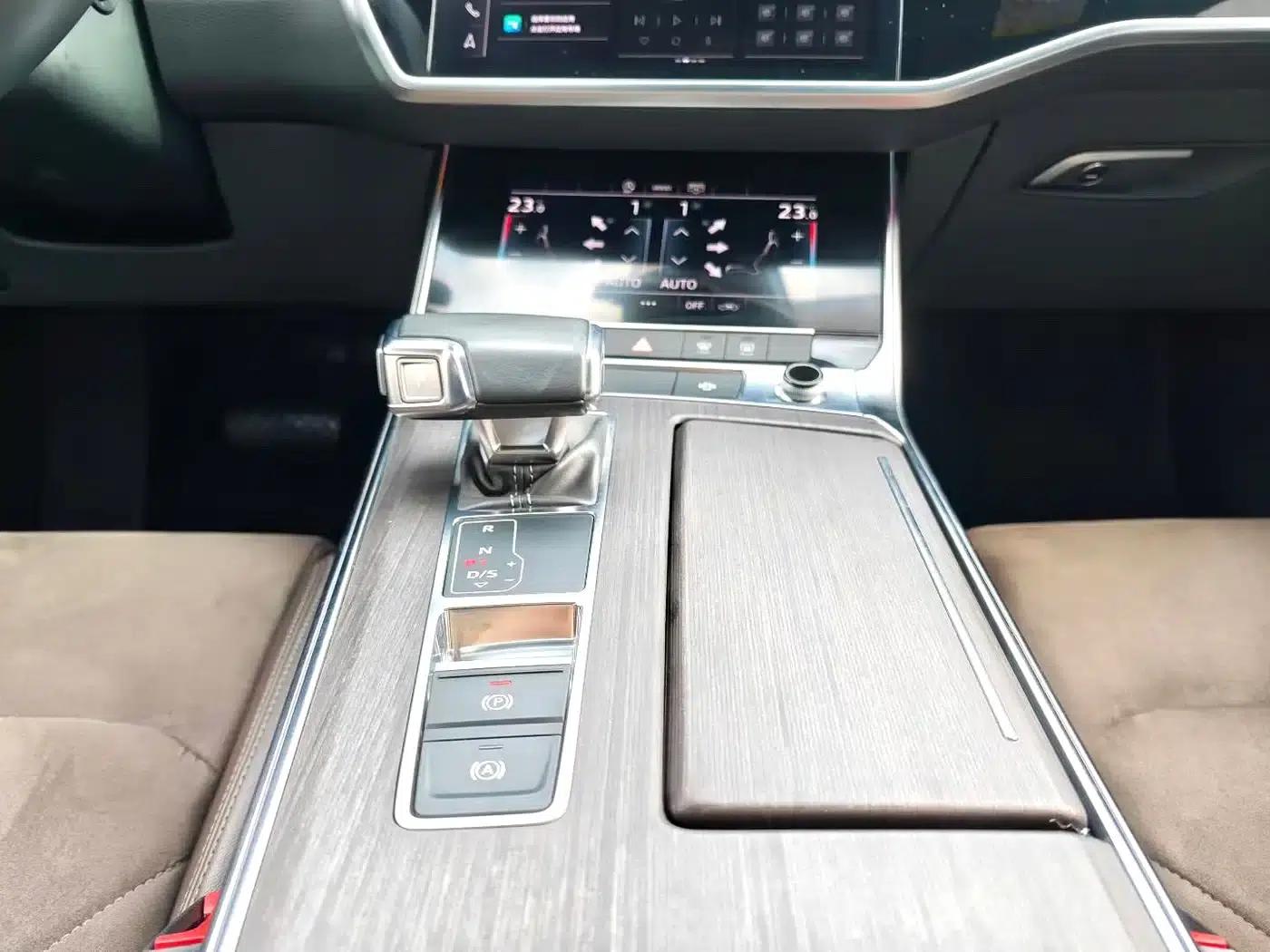 Audi A7L 2022 45 TFSI S-line Dream Edition Crystal Package — миниатюра 8
