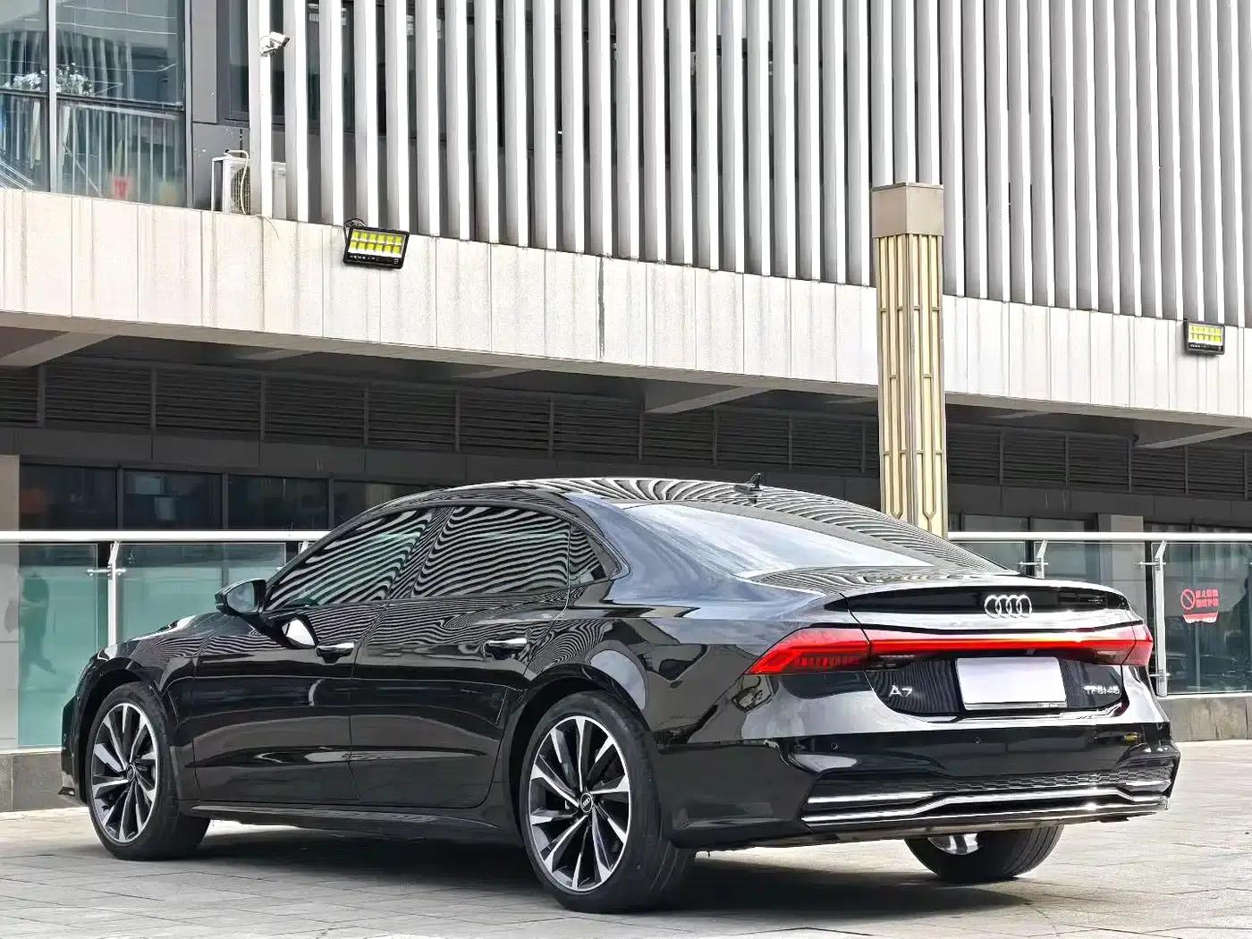 Audi A7L 2022 45 TFSI S-line Dream Edition Crystal Package — миниатюра 9