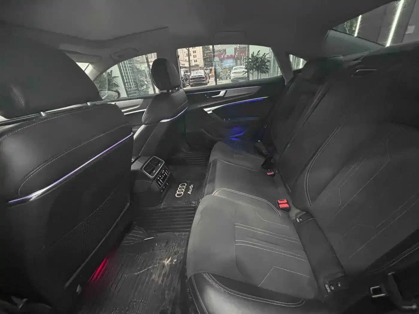 Audi A7L 2024 45TFSI S-line Dream Edition Crystal Package — миниатюра 6