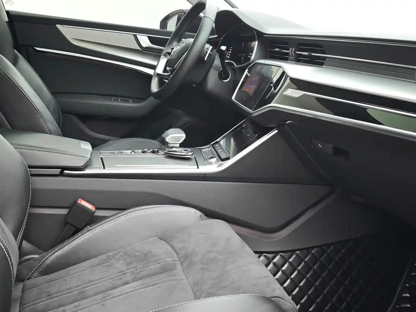 Audi A7L 2024 45TFSI S-line Dream Edition Crystal Package — миниатюра 11