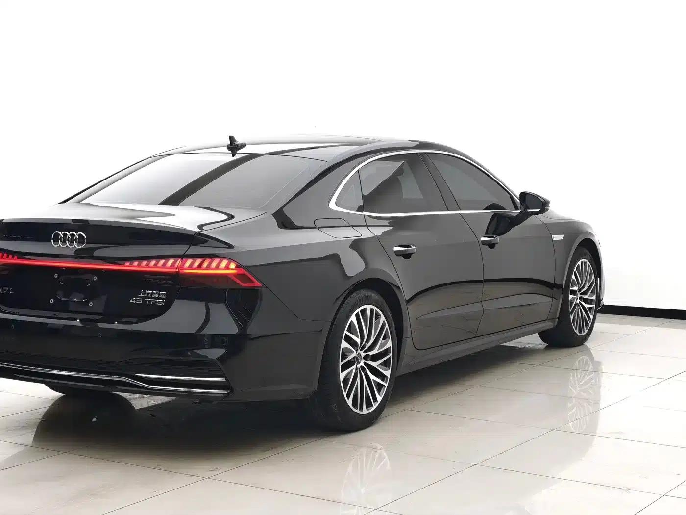 Audi A7L 2024 45TFSI S-line Dream Edition Crystal Package — миниатюра 17