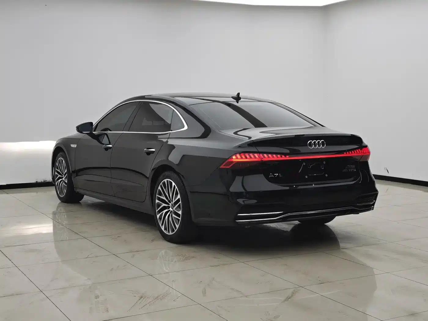 Audi A7L 2024 45TFSI S-line Dream Edition Crystal Package — миниатюра 19