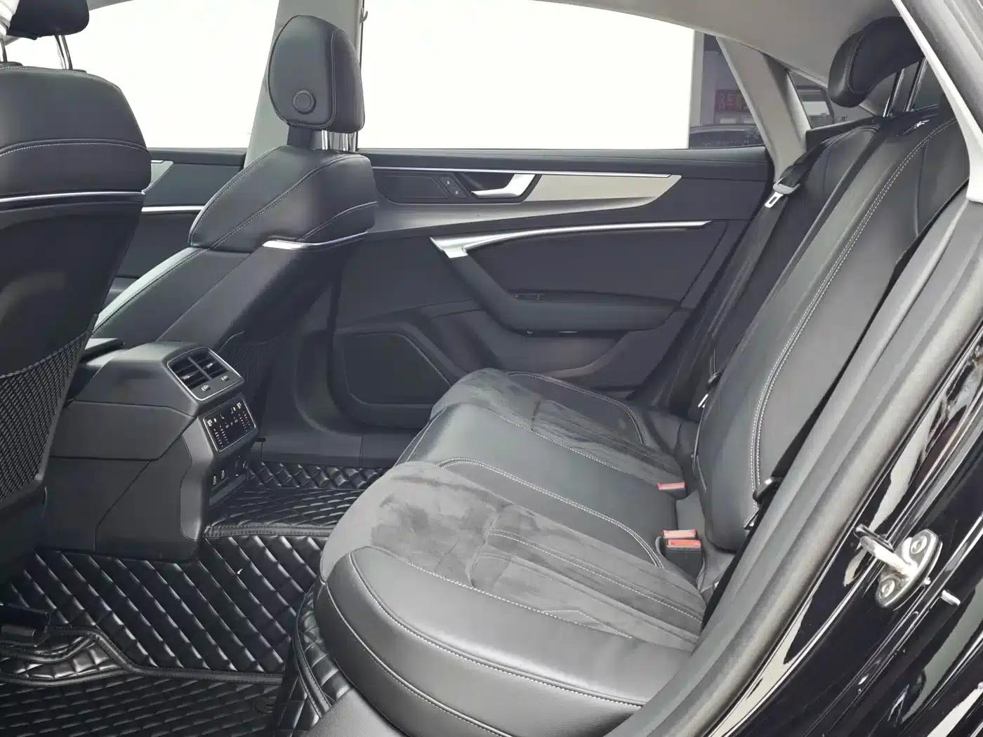 Audi A7L 2024 45TFSI S-line Dream Edition Crystal Package — миниатюра 9