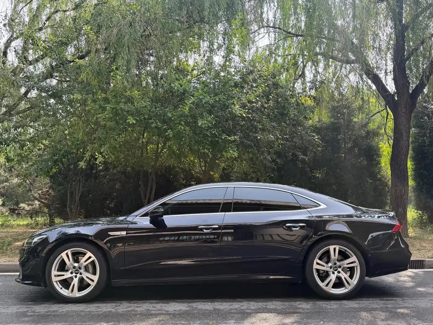 Audi A7L 2023 45 TFSI quattro S-line Shadow Warrior Edition — миниатюра 3