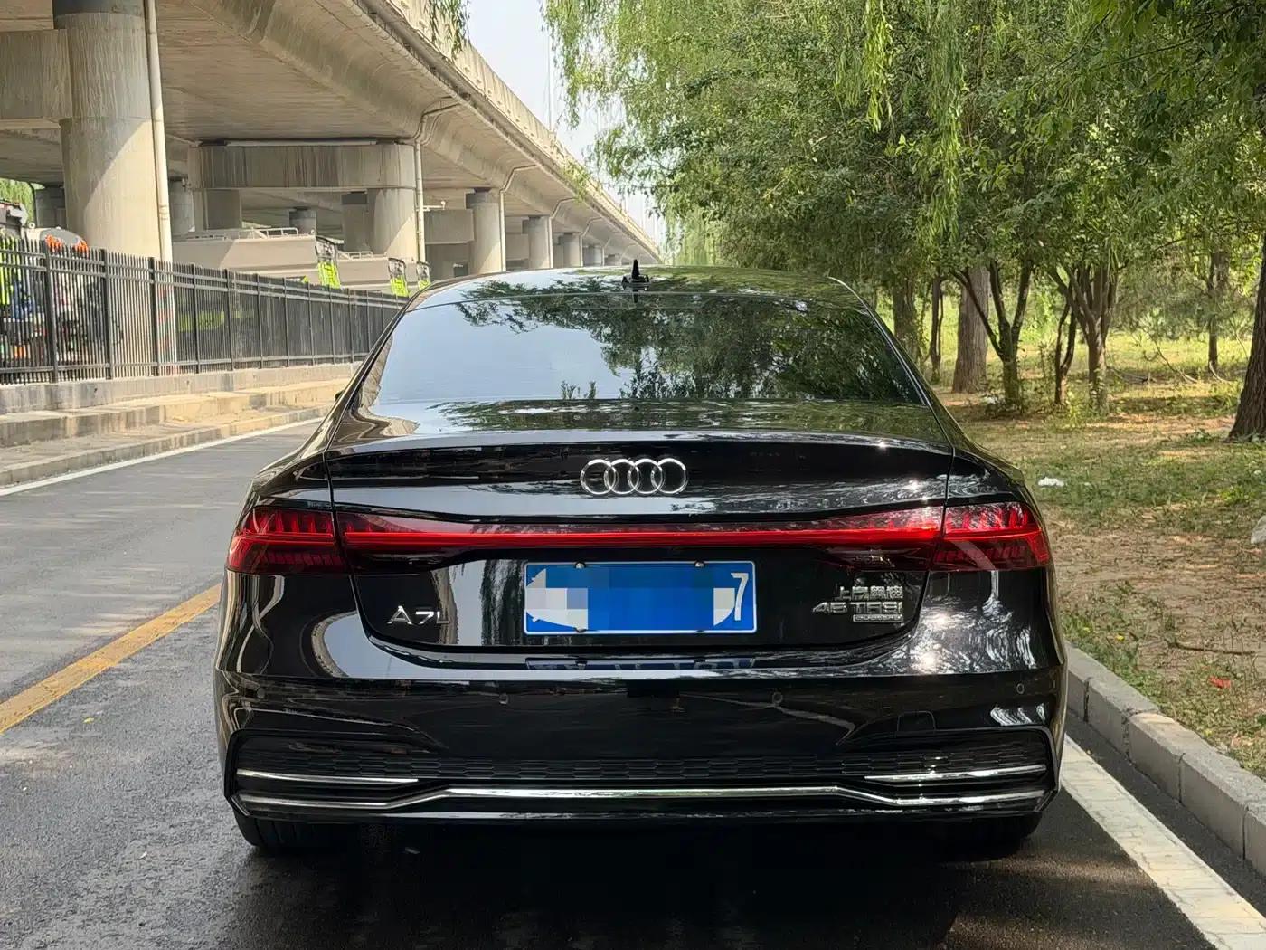 Audi A7L 2023 45 TFSI quattro S-line Shadow Warrior Edition — миниатюра 5