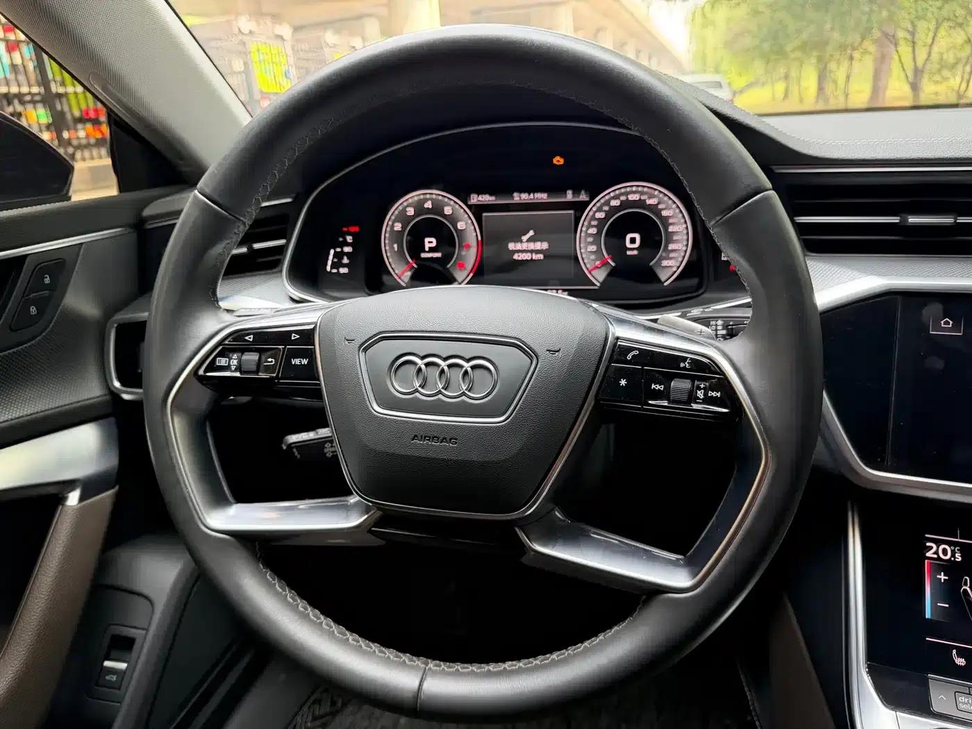 Audi A7L 2023 45 TFSI quattro S-line Shadow Warrior Edition — миниатюра 10