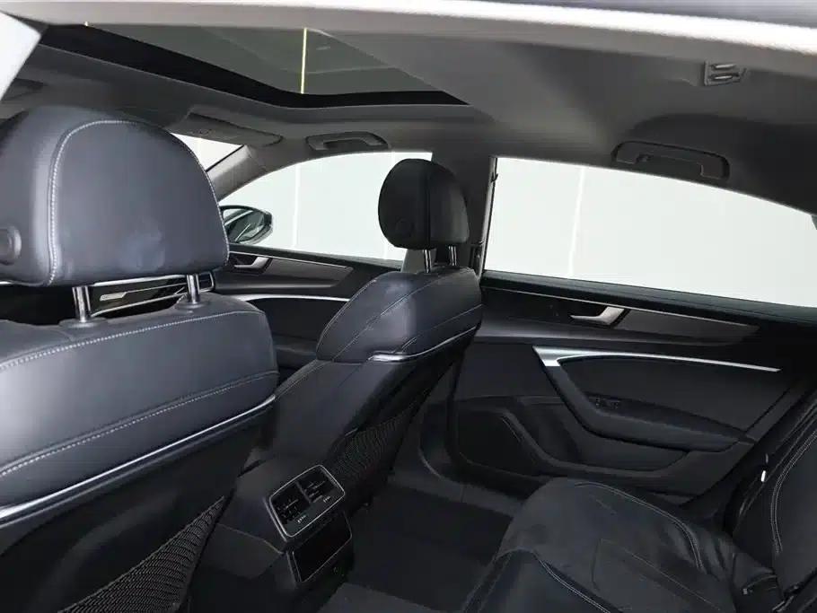 Audi A7L 2024 45TFSI S-line Dream Edition Crystal Package — миниатюра 19