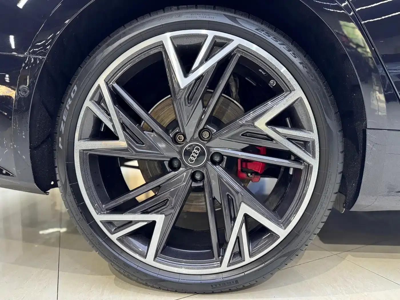 Audi A7L 2024 45 TFSI quattro S-line Black Knight Edition — миниатюра 6