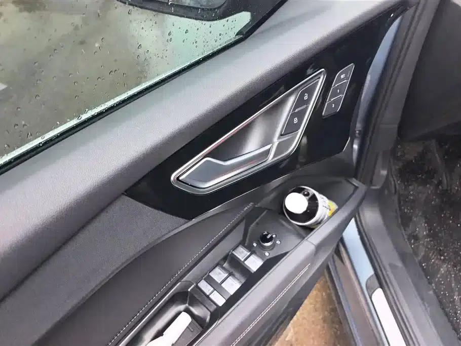 Audi Q4 e-tron 2023 Model 40 e-tron Trailblazer — миниатюра 7