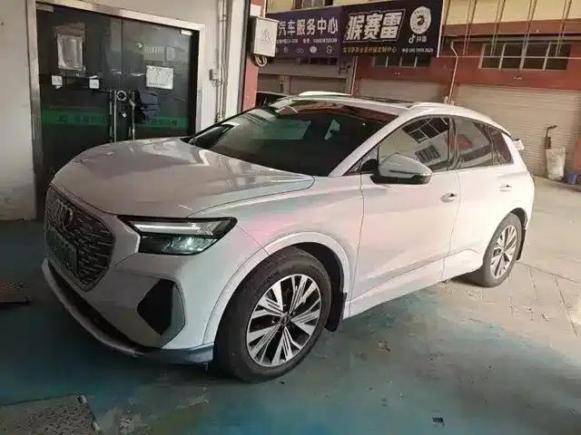 Audi Q4 e-tron 2024 Model 40 e-tron Adventure Edition