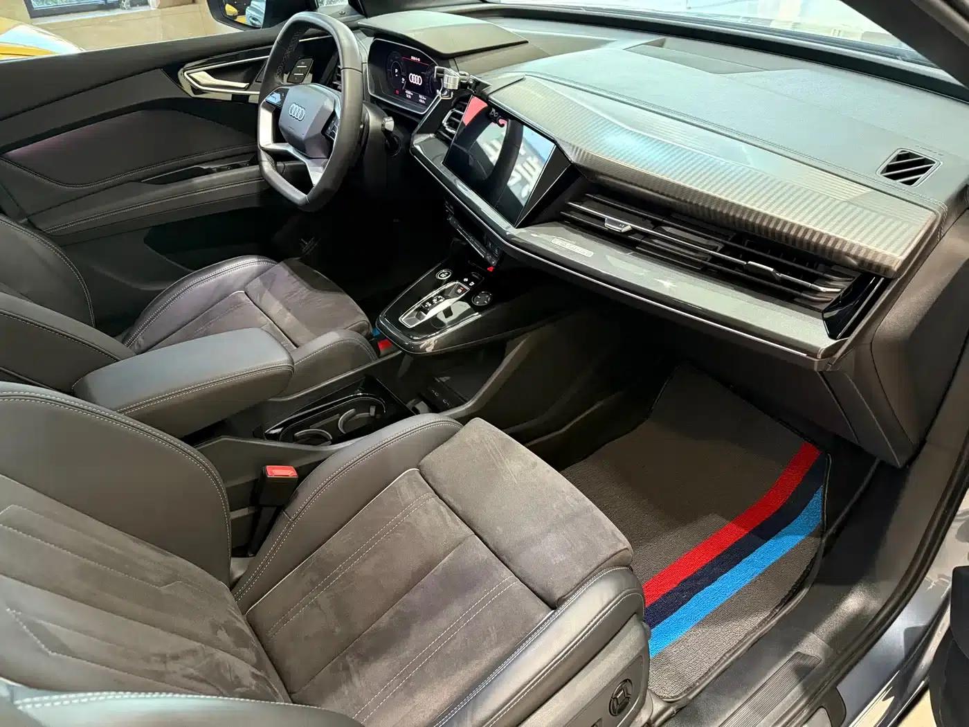 Audi Q4 e-tron 2023 Model 40 e-tron Trailblazer Night Edition — миниатюра 11