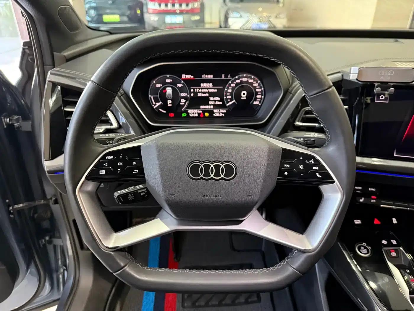 Audi Q4 e-tron 2023 Model 40 e-tron Trailblazer Night Edition — миниатюра 10