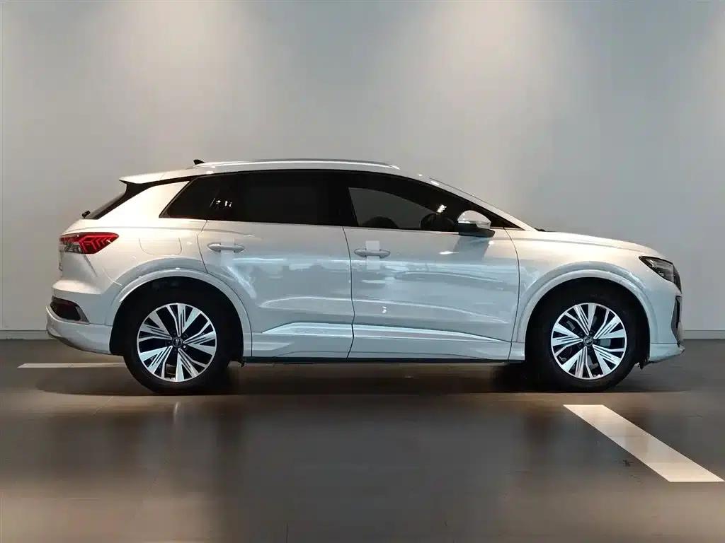 Audi Q4 e-tron 2023 Model 40 e-tron Adventure Edition — миниатюра 3