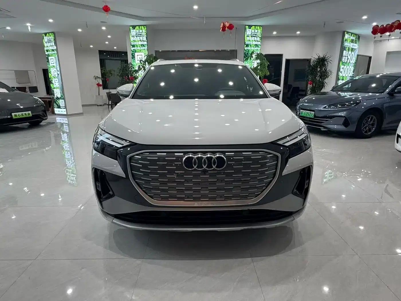 Audi Q4 e-tron 2024 Model 40 e-tron Adventure Edition — миниатюра 2