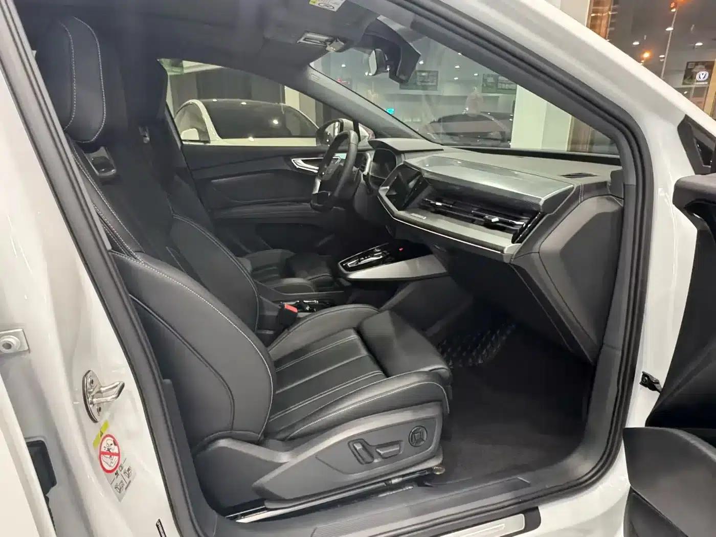 Audi Q4 e-tron 2024 Model 40 e-tron Adventure Edition — миниатюра 4