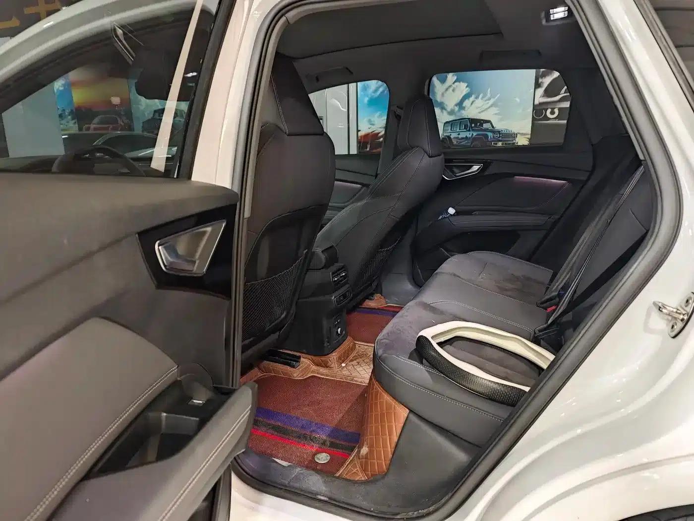Audi Q4 e-tron 2022 40 e-tron First Edition — миниатюра 14