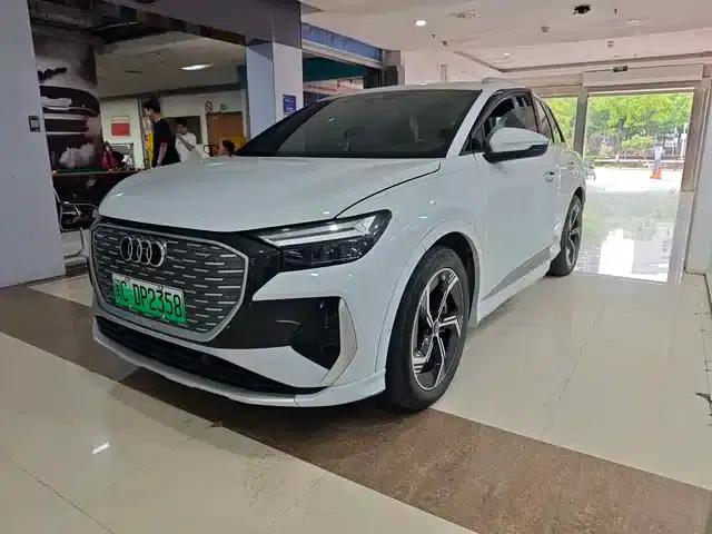 Audi Q4 e-tron 2022 40 e-tron First Edition