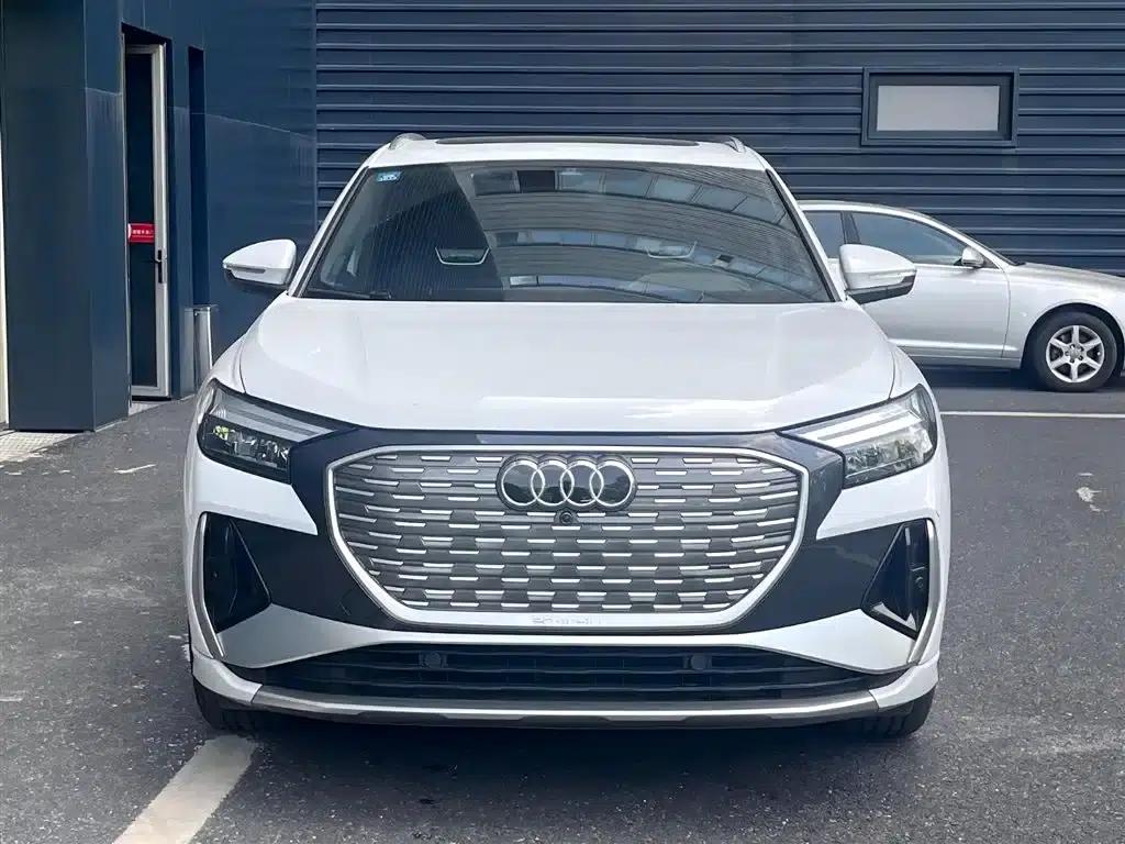 Audi Q4 e-tron 2023 Model 40 e-tron Trailblazer — миниатюра 2