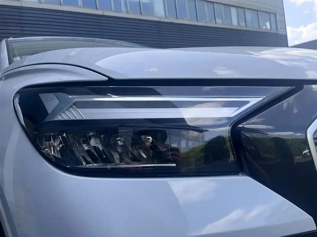 Audi Q4 e-tron 2023 Model 40 e-tron Trailblazer — миниатюра 16