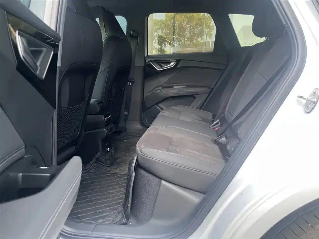 Audi Q4 e-tron 2023 Model 40 e-tron Trailblazer — миниатюра 8