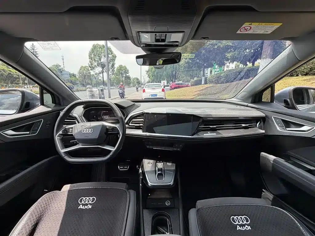 Audi Q4 e-tron 2022 Model 40 e-tron Trailblazer — миниатюра 11