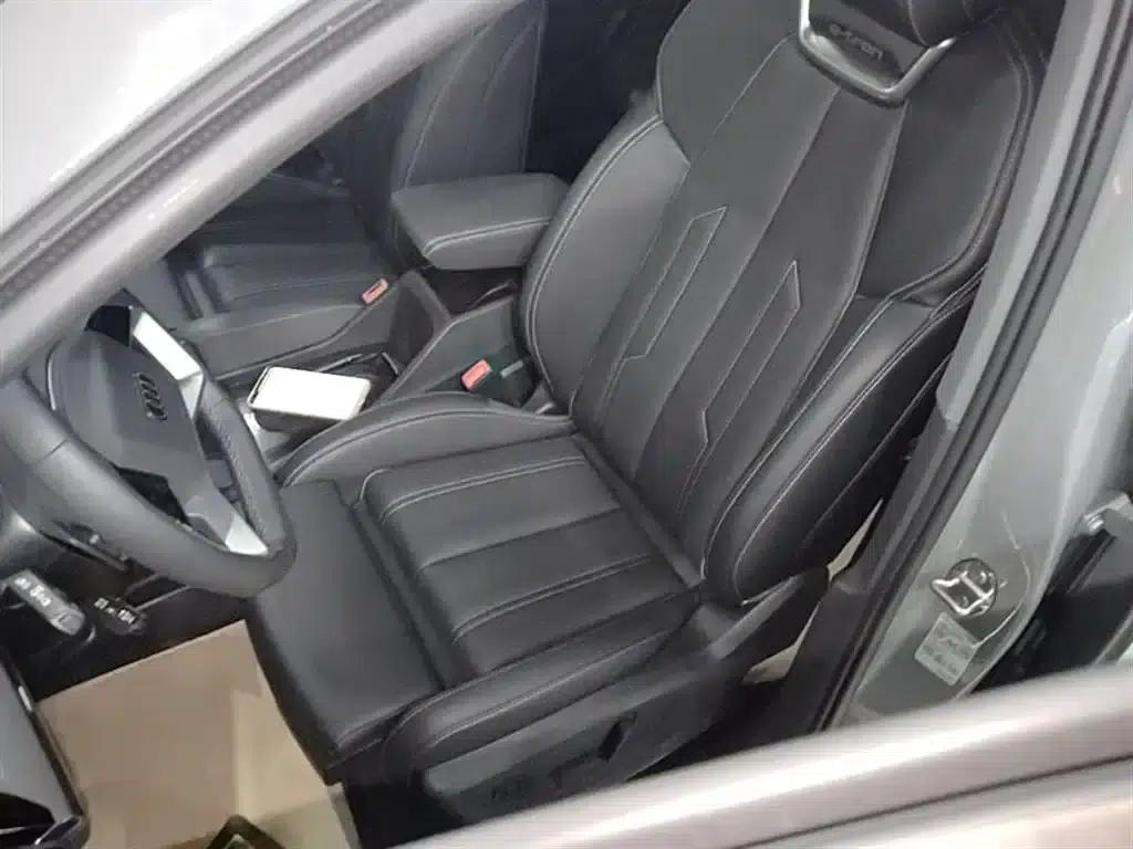 Audi Q4 e-tron 2024 Model 40 e-tron Trailblazer — миниатюра 15