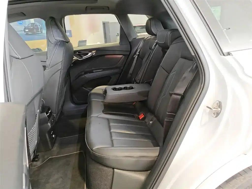 Audi Q4 e-tron 2024 Model 40 e-tron Adventure Edition — миниатюра 16