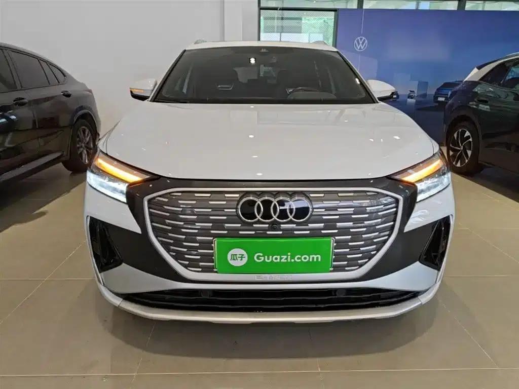 Audi Q4 e-tron 2024 Model 40 e-tron Adventure Edition — миниатюра 3