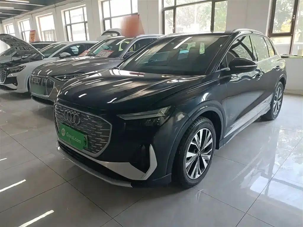 Audi Q4 e-tron 2022 40 e-tron Adventure Edition — миниатюра 2