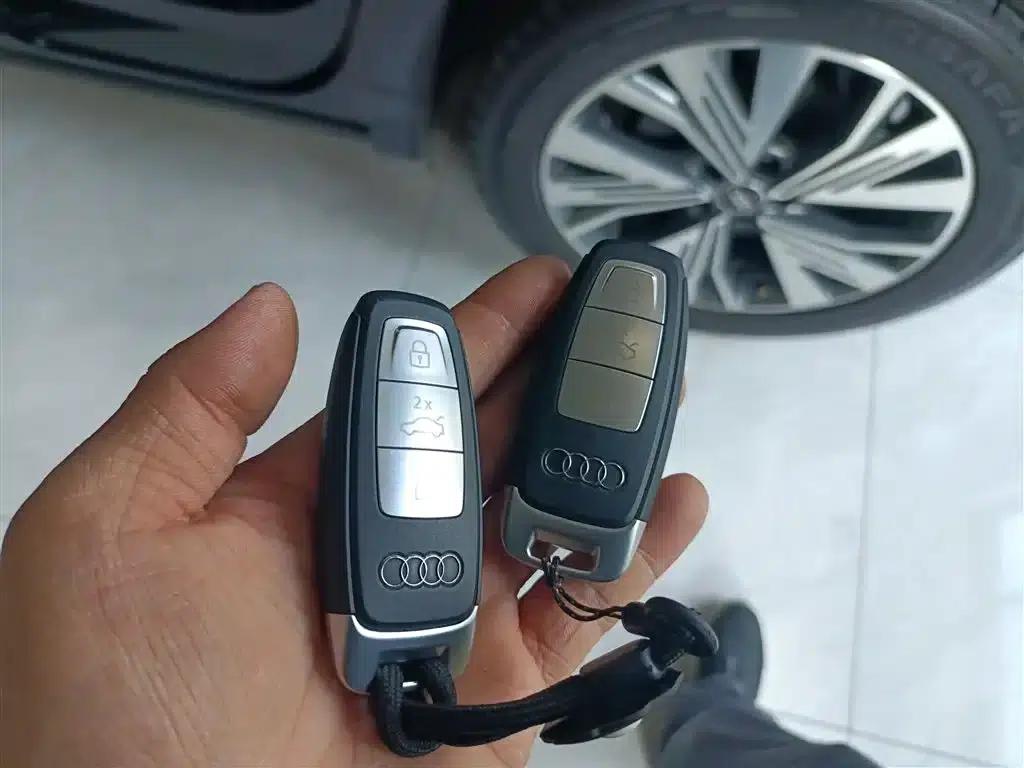 Audi Q4 e-tron 2022 40 e-tron Adventure Edition — миниатюра 17