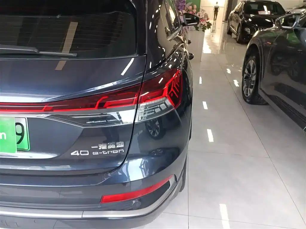 Audi Q4 e-tron 2022 40 e-tron Adventure Edition — миниатюра 24