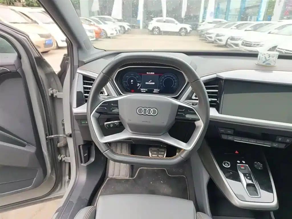 Audi Q4 e-tron 2023 Model 40 e-tron Adventure Edition — миниатюра 11