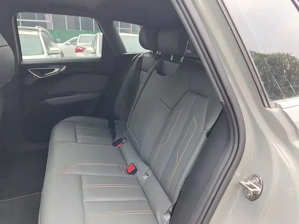 Audi Q4 e-tron 2023 Model 40 e-tron Adventure Edition — миниатюра 17