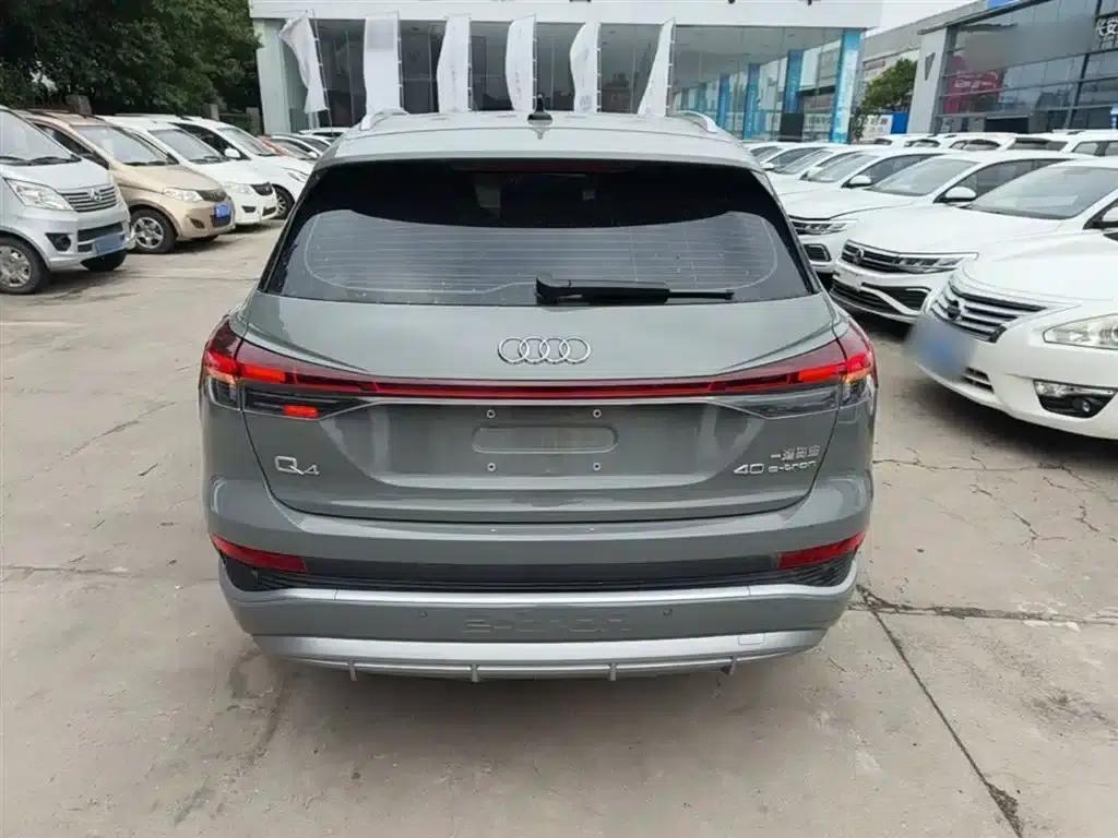 Audi Q4 e-tron 2023 Model 40 e-tron Adventure Edition — миниатюра 6
