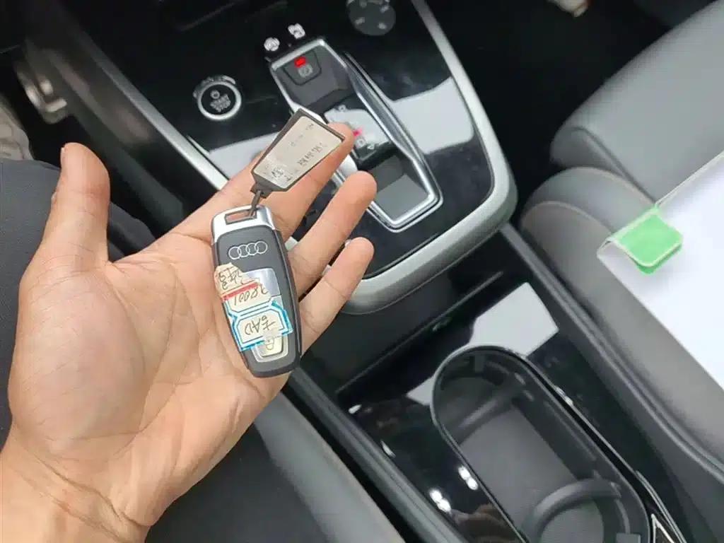 Audi Q4 e-tron 2023 Model 40 e-tron Adventure Edition — миниатюра 9