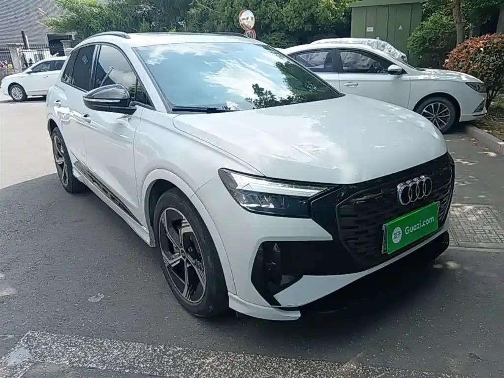 Audi Q4 e-tron 2023 Model 40 e-tron Trailblazer Night Edition — миниатюра 4