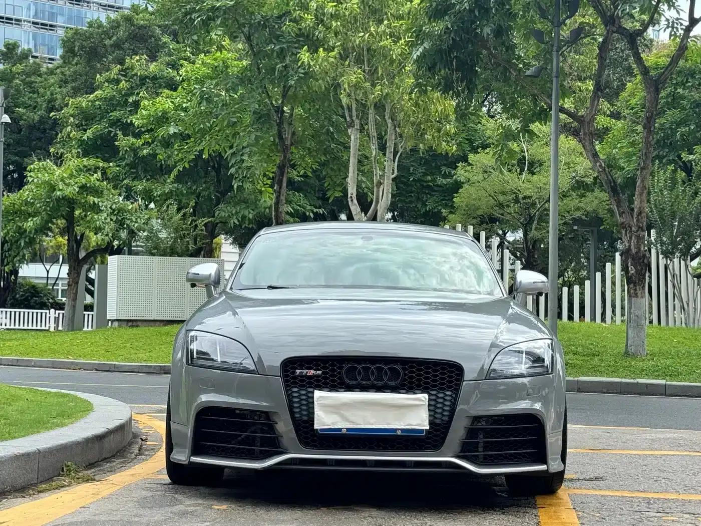 Audi TT 2010 TT 2.0TFSI Collector's Edition — миниатюра 2