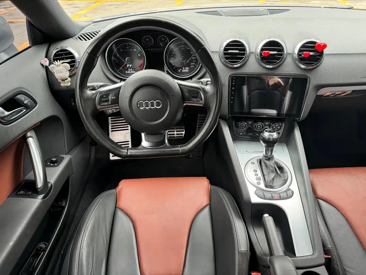 Audi TT 2010 TT 2.0TFSI Collector's Edition — миниатюра 9