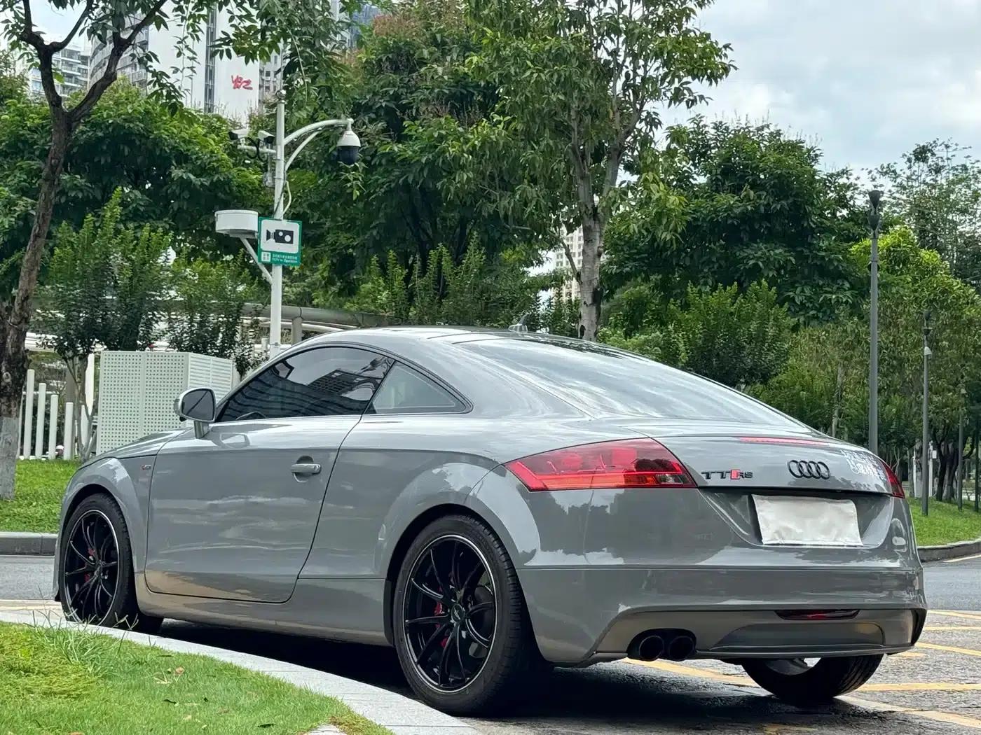 Audi TT 2010 TT 2.0TFSI Collector's Edition — миниатюра 10